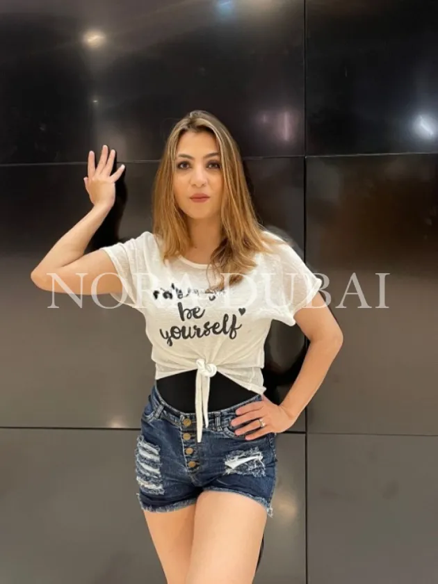 Komal, escort in Dubai