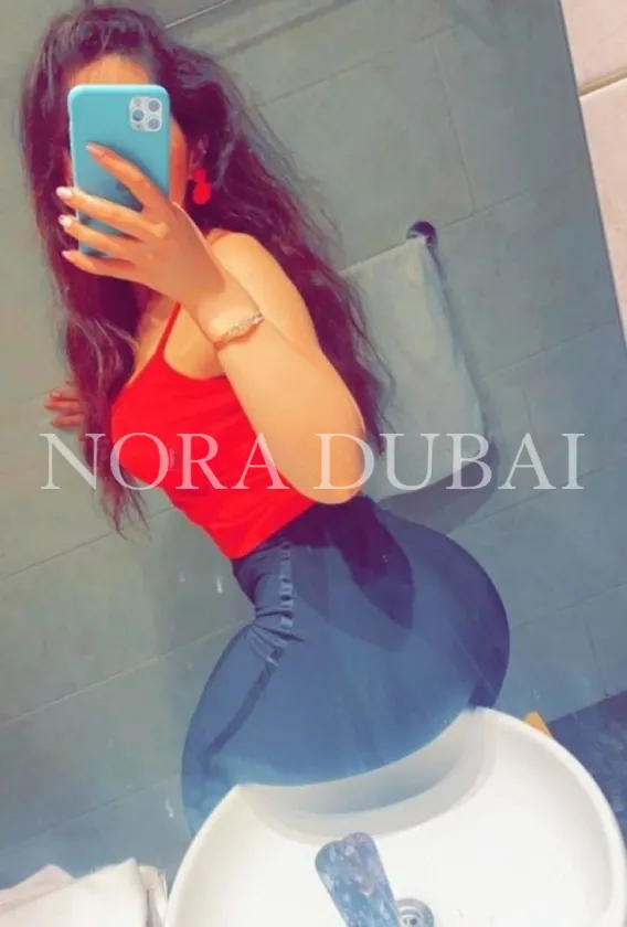 Sarah, escort in Ajman