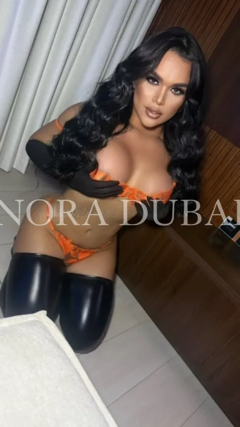Paulina Velez, эскорт, Дубай