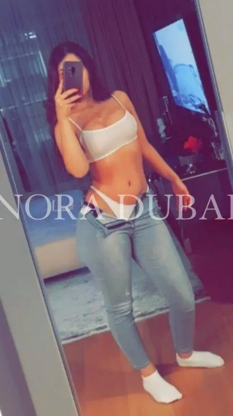 Sarah, escort in Ajman