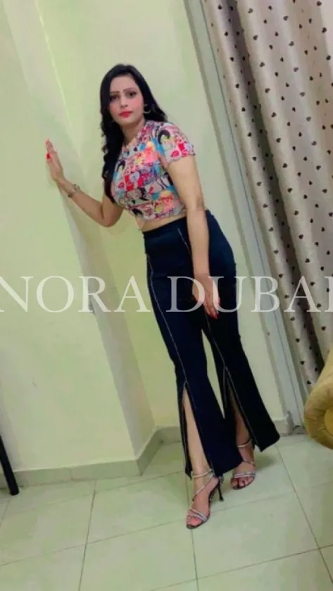 Esha, escort in Dubai
