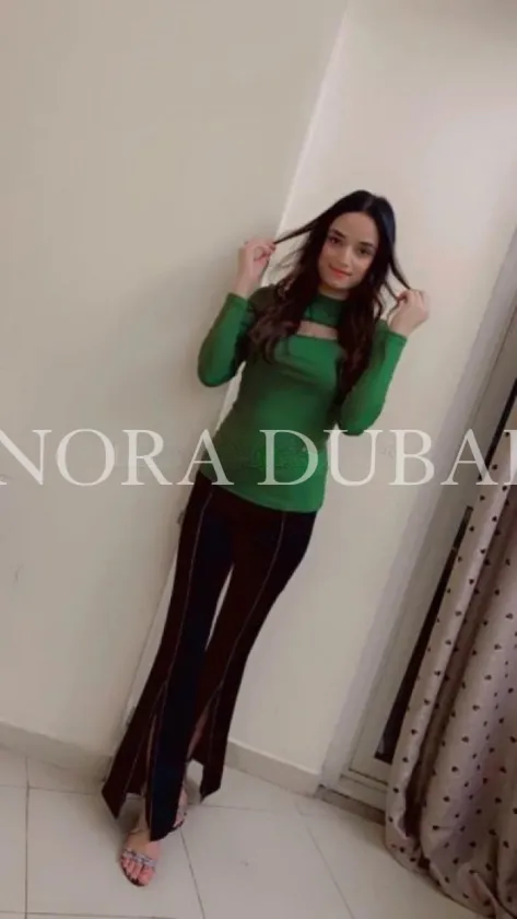 Eshita, escort in Dubai