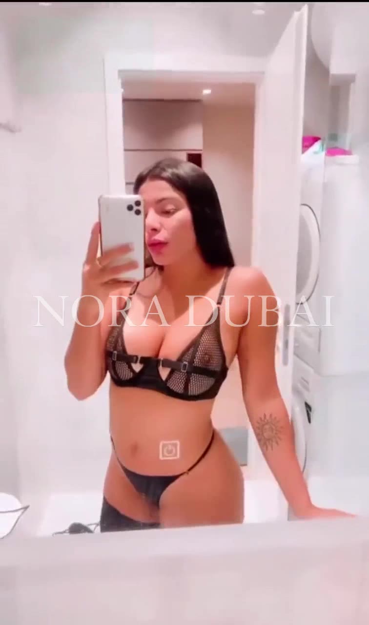 Video of Mariam in Dubai, United Arab Emirates
