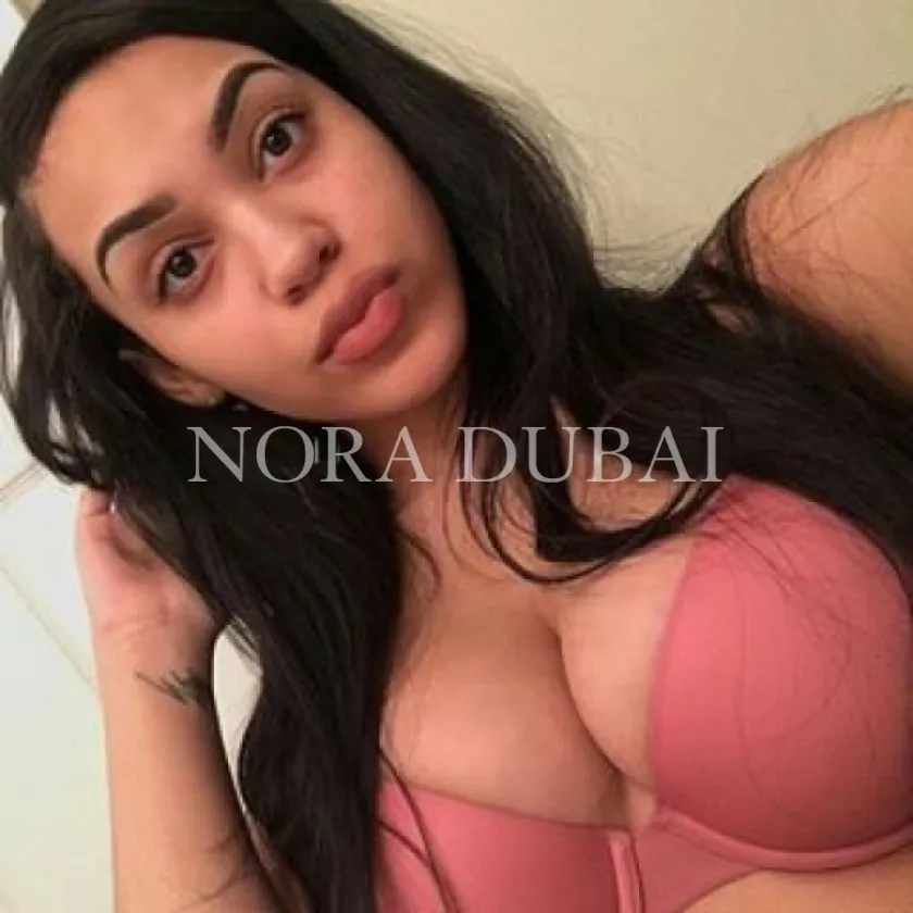 Ella berry, escort in Al Ain