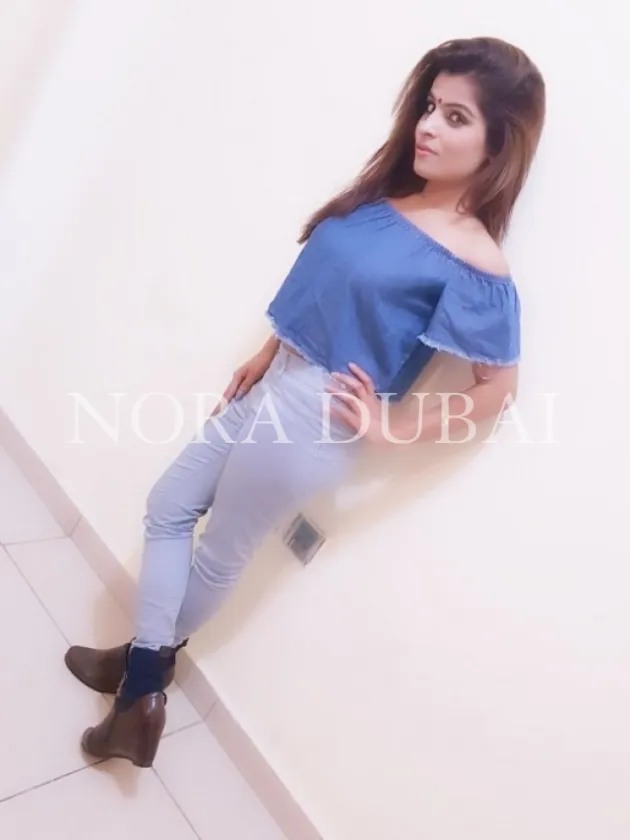 Shiza Independent Indian, escort in Abu Dhabi